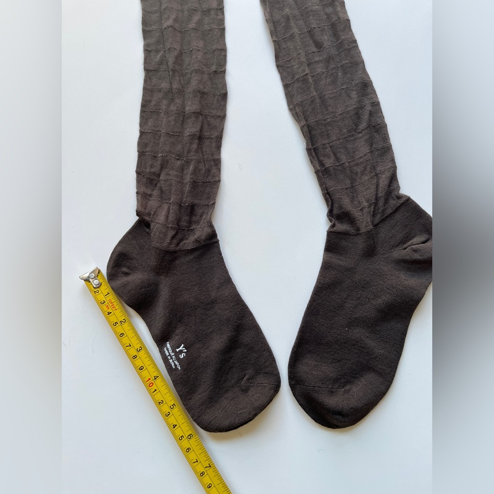 Yohji Yamamoto Dark Brown Socks with Pom Poms - Picture 5 of 5